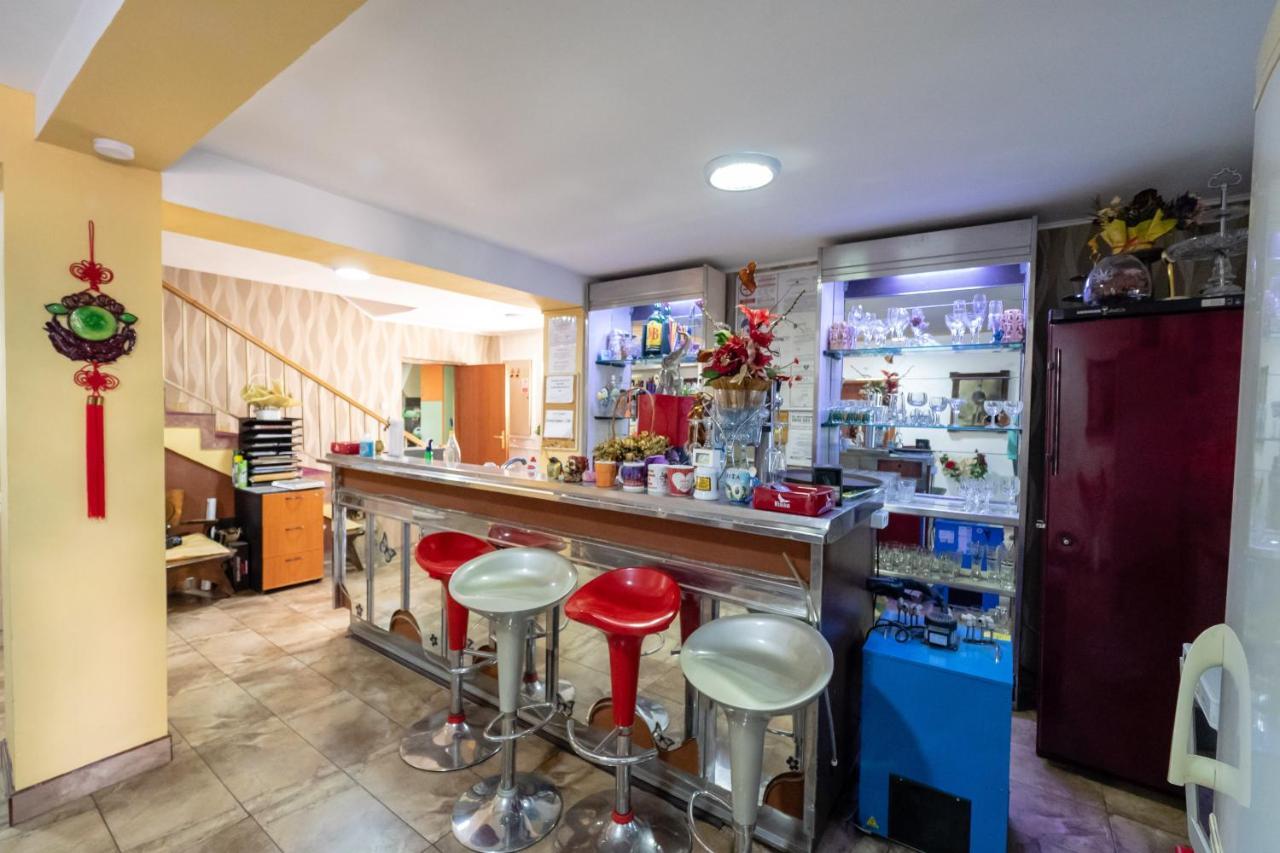 Pension Motanul Galanton Snagov Exterior foto